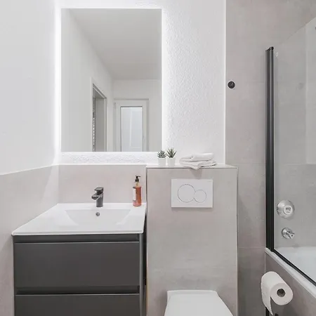 Unique - 3zkb - Netflix/boxpringbett - Messe Apartament Filderstadt